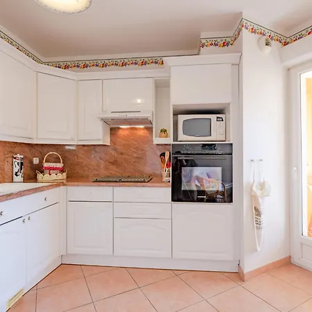 Terre Du Soleil-2 By Interhome Daire